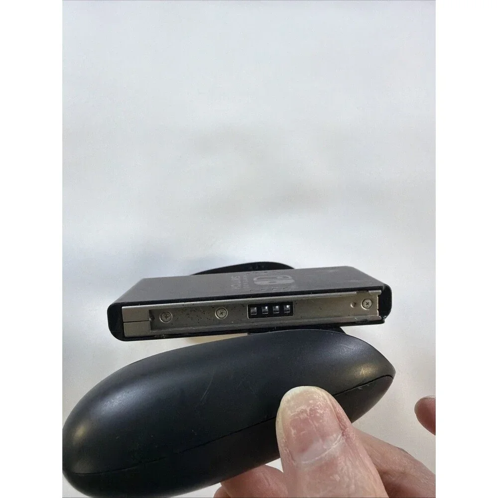 Nintendo Joy-Con OEM Charging Grip Controller Black HAC-011 - Pre-Owned